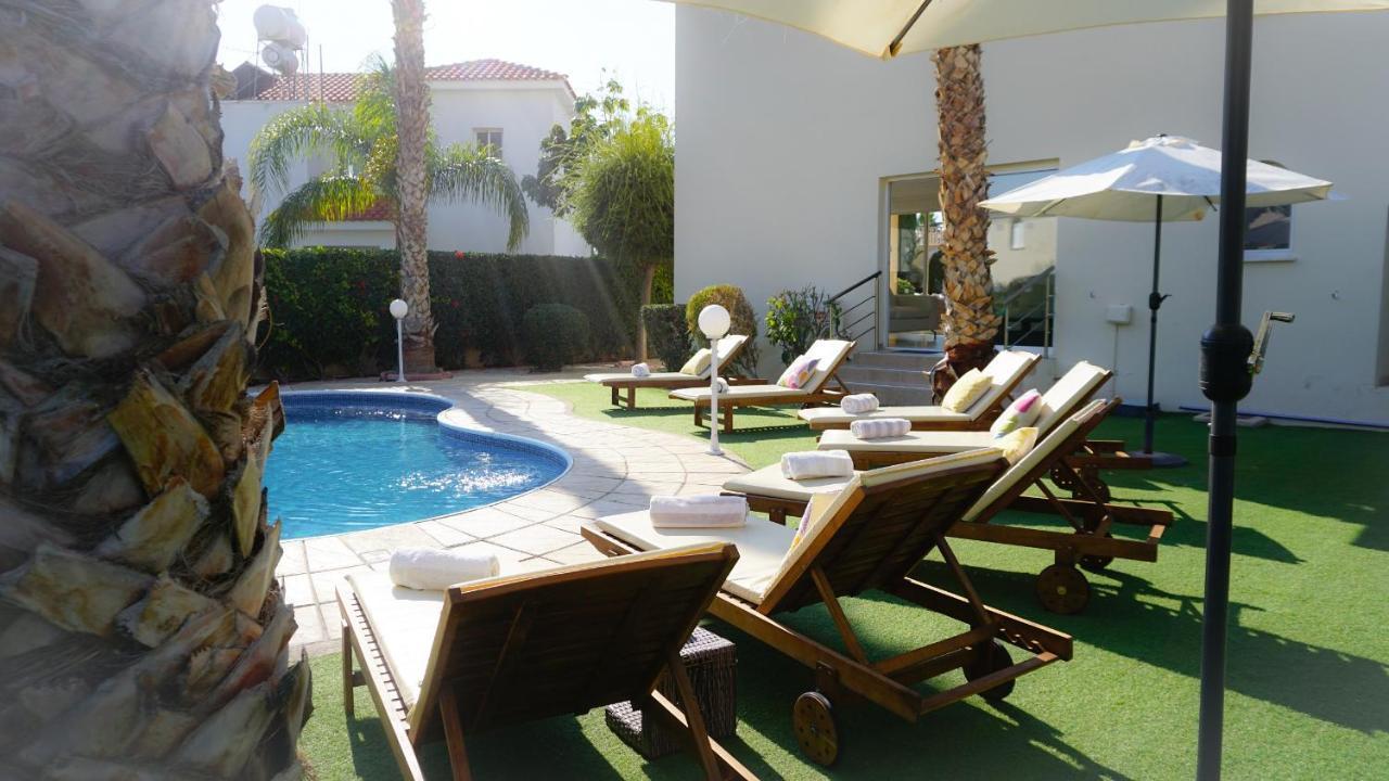 Villa Oasis By Ezoria Villas Coral Bay Ngoại thất bức ảnh